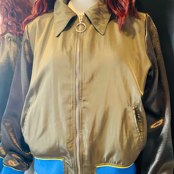 ✨BOGO $8✨ New glamorous Brand retro bomber jacket - Picture 2 of 4